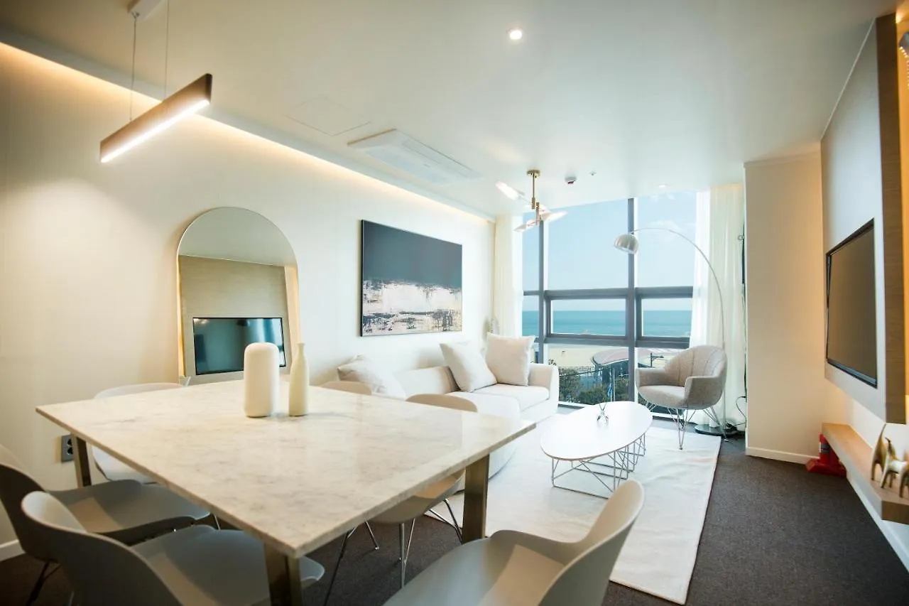 Uh Suite The Haeundae Busan 3*,  South Korea