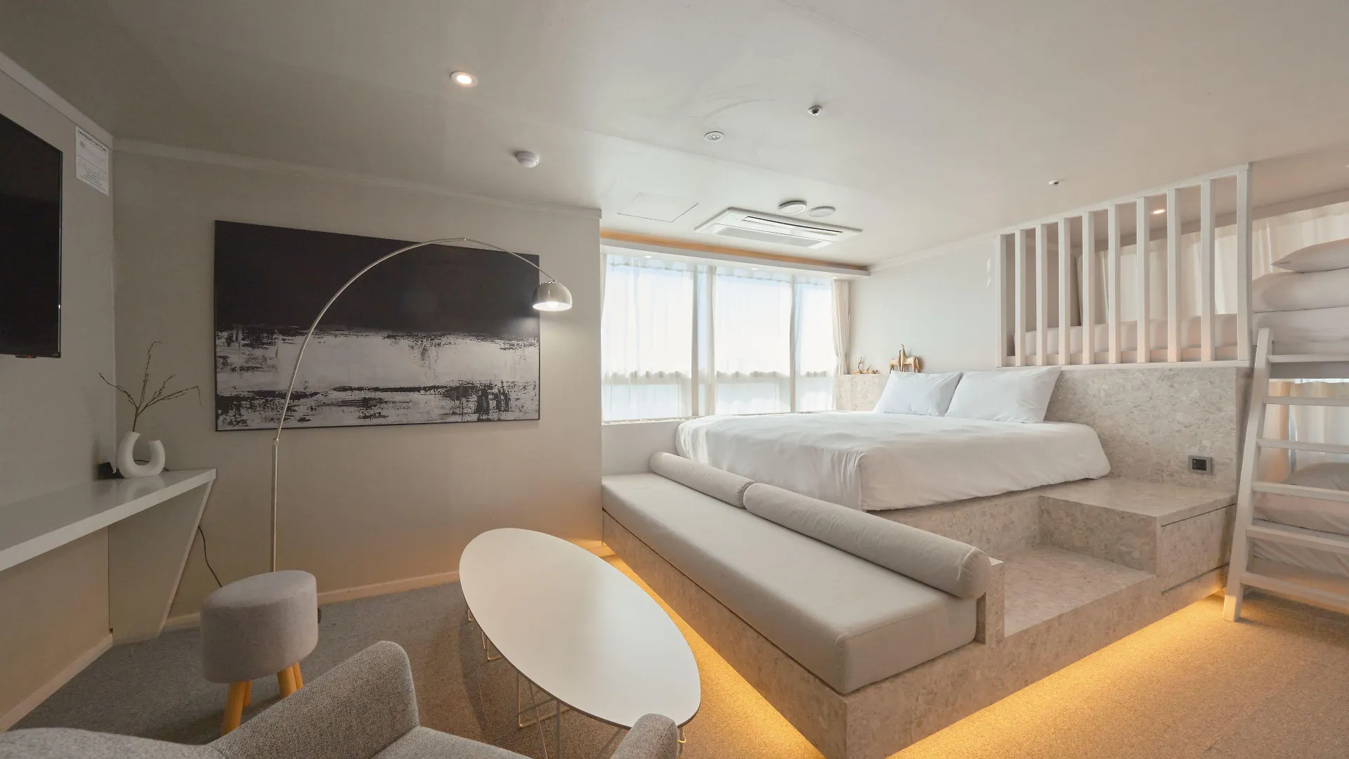 Uh Suite The Haeundae Busan Hotel