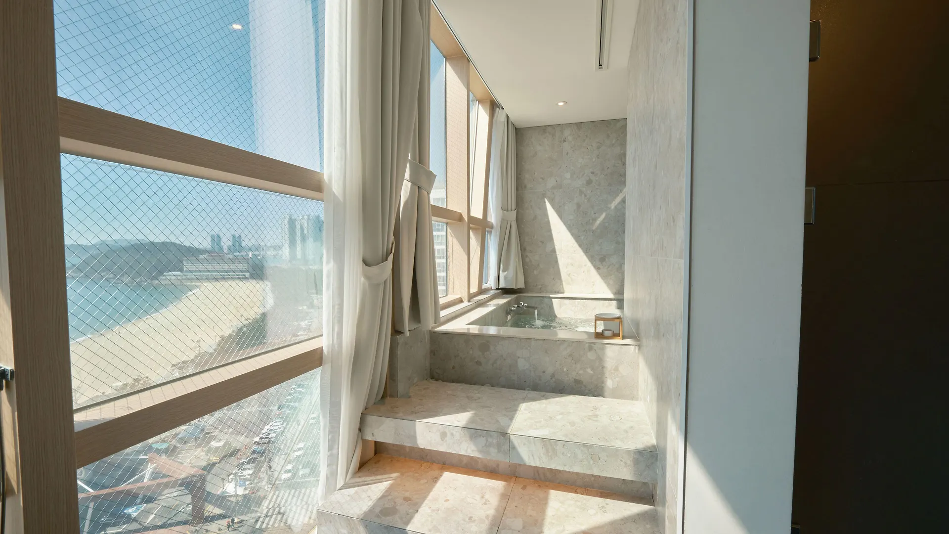 Uh Suite The Haeundae Busan South Korea