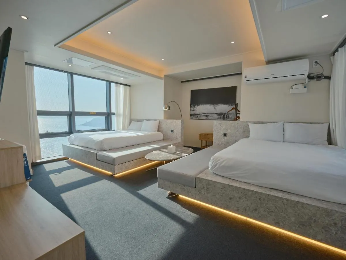 Uh Suite The Haeundae Busan