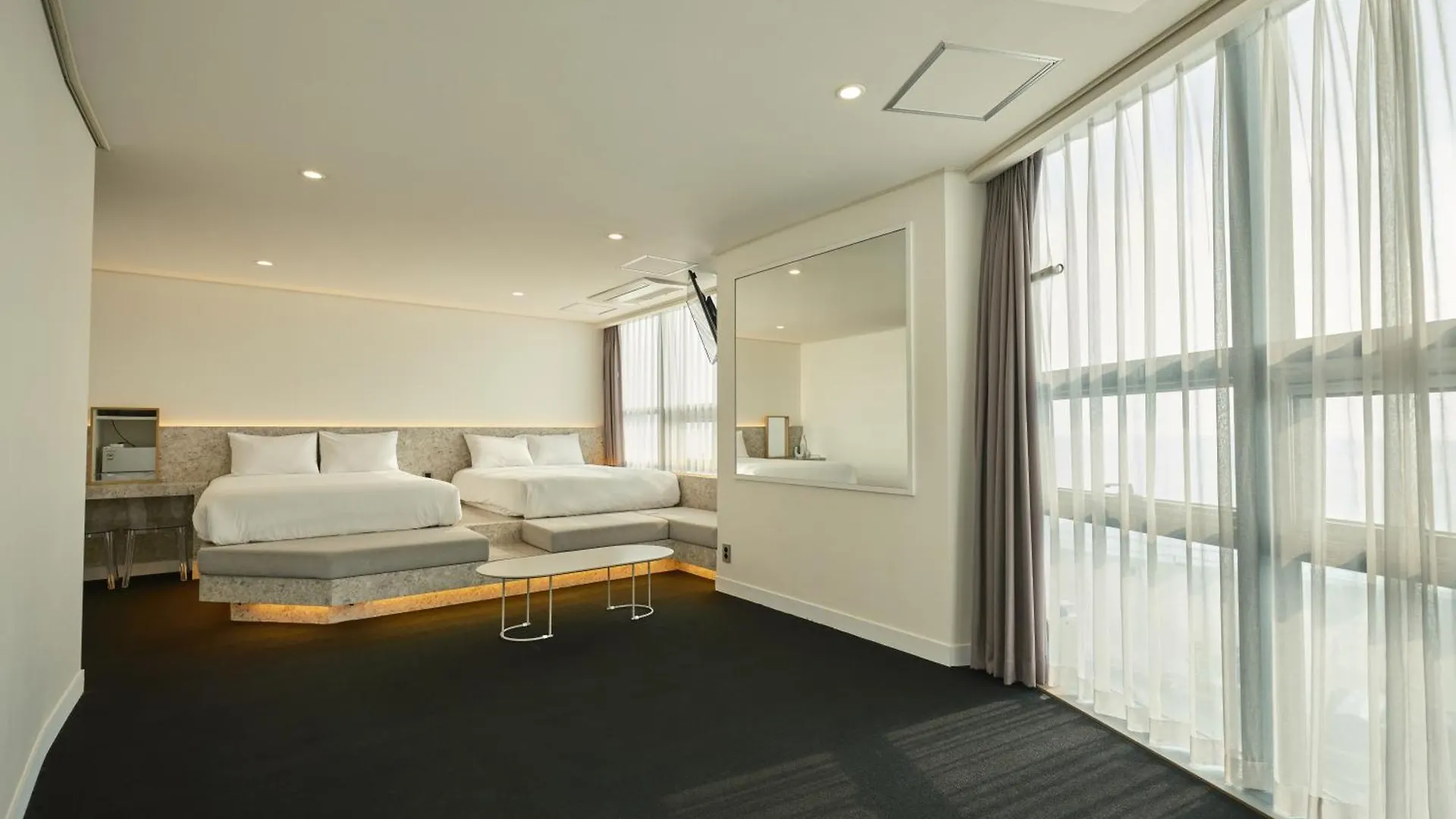 Uh Suite The Haeundae Busan