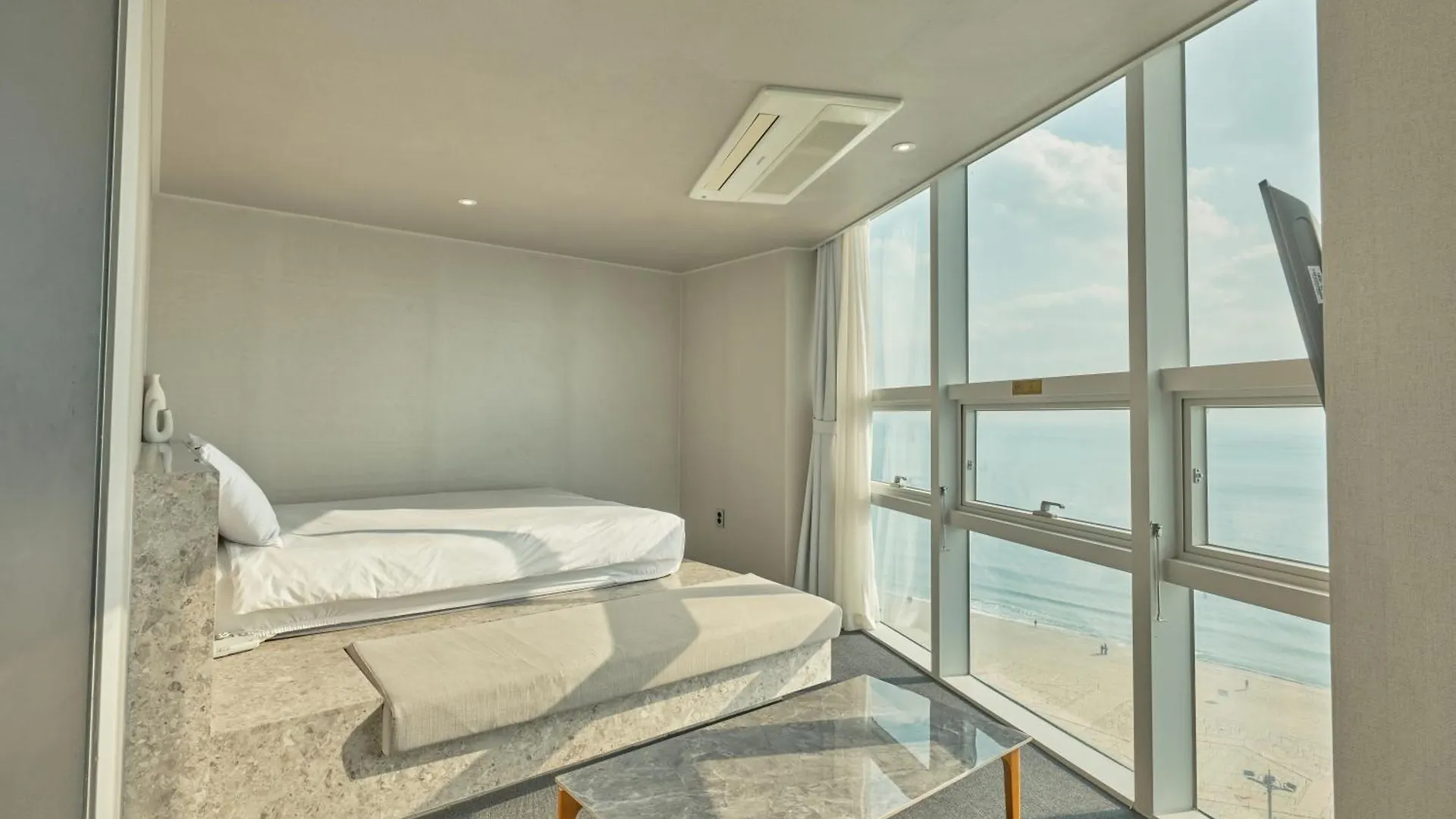 Hotel Uh Suite The Haeundae Busan