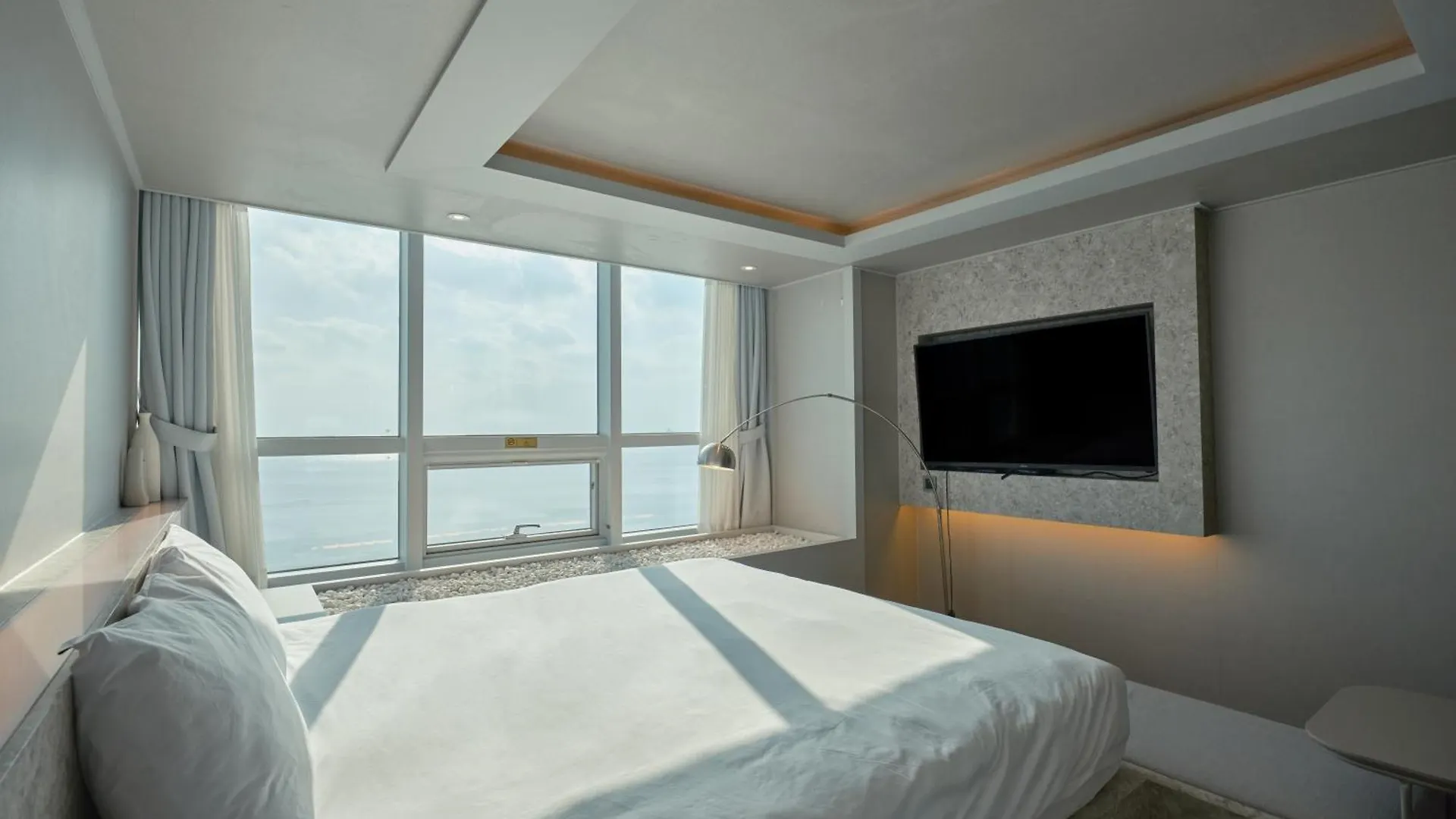 Uh Suite The Haeundae Busan 3*,  South Korea