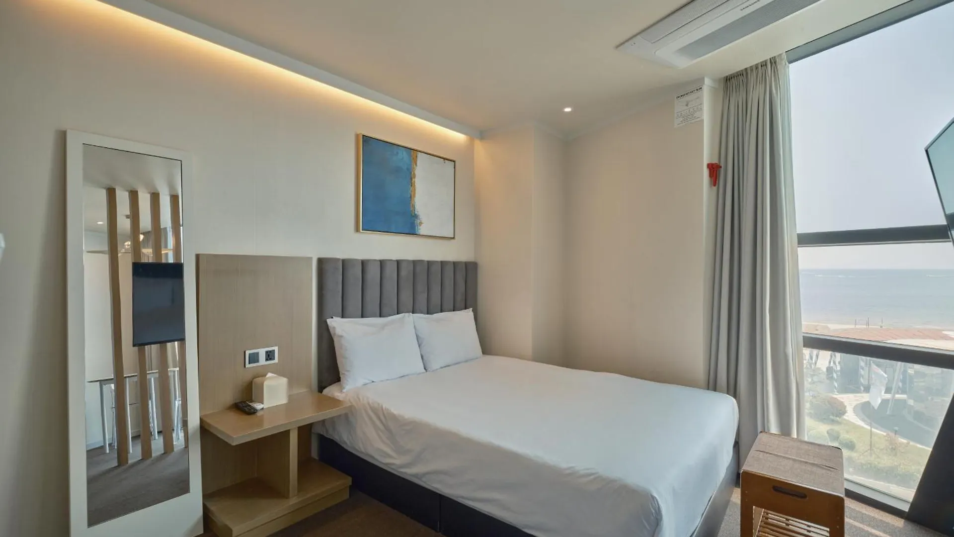Uh Suite The Haeundae Busan Hotel