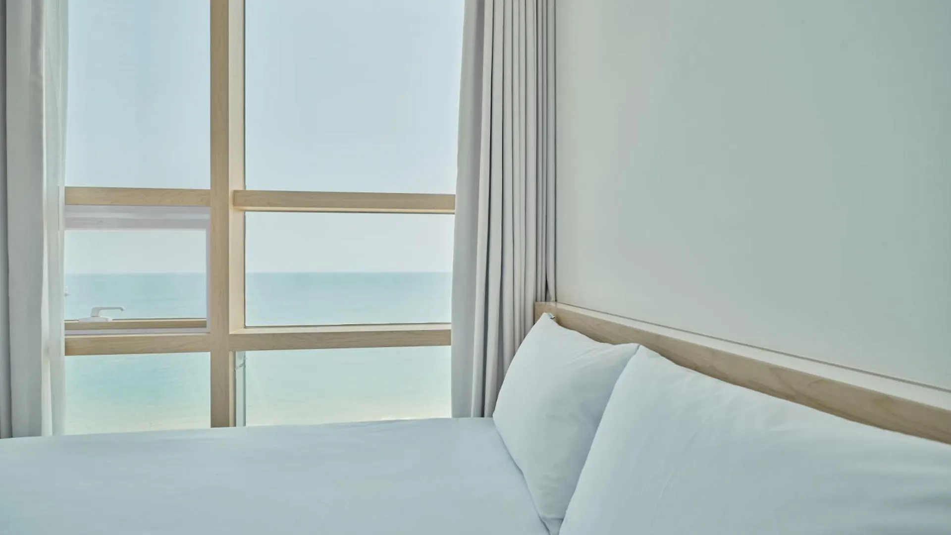 Uh Suite The Haeundae Busan South Korea