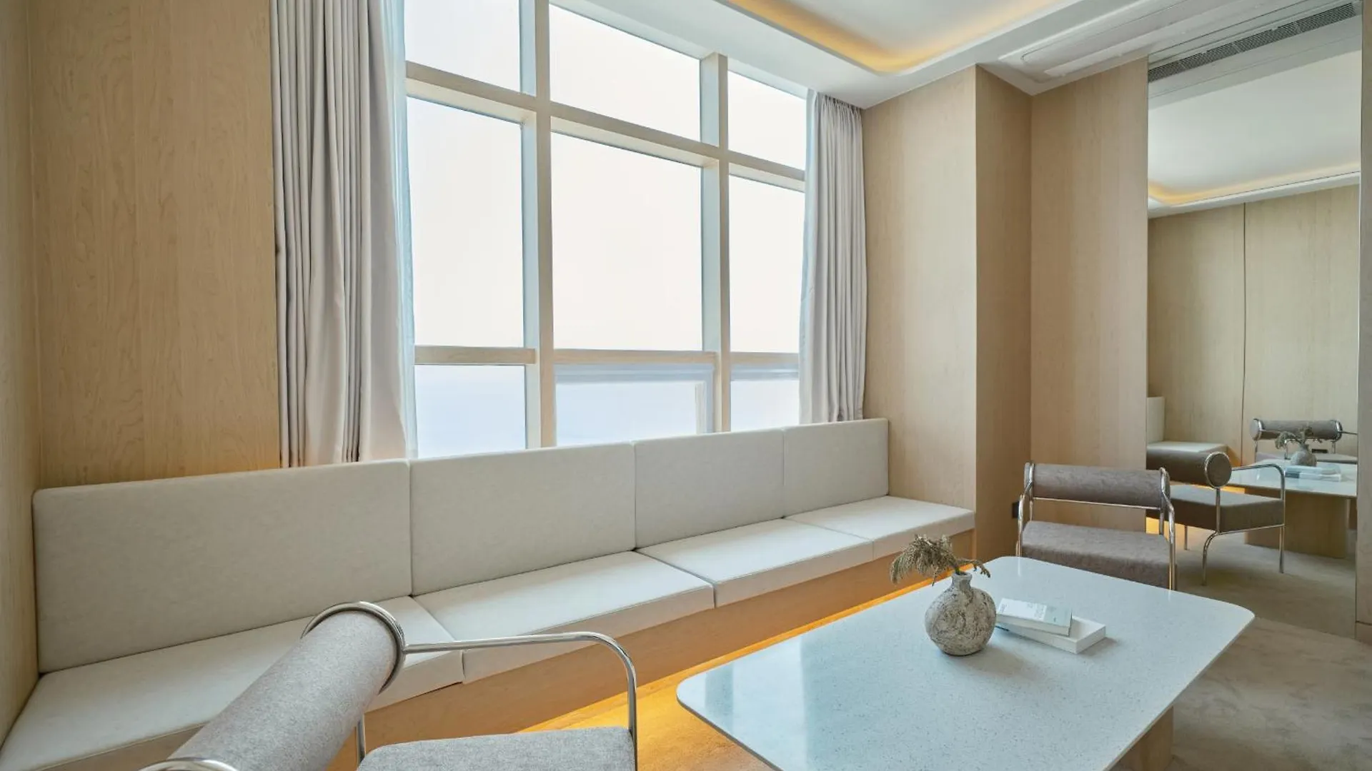 Uh Suite The Haeundae Busan Hotel