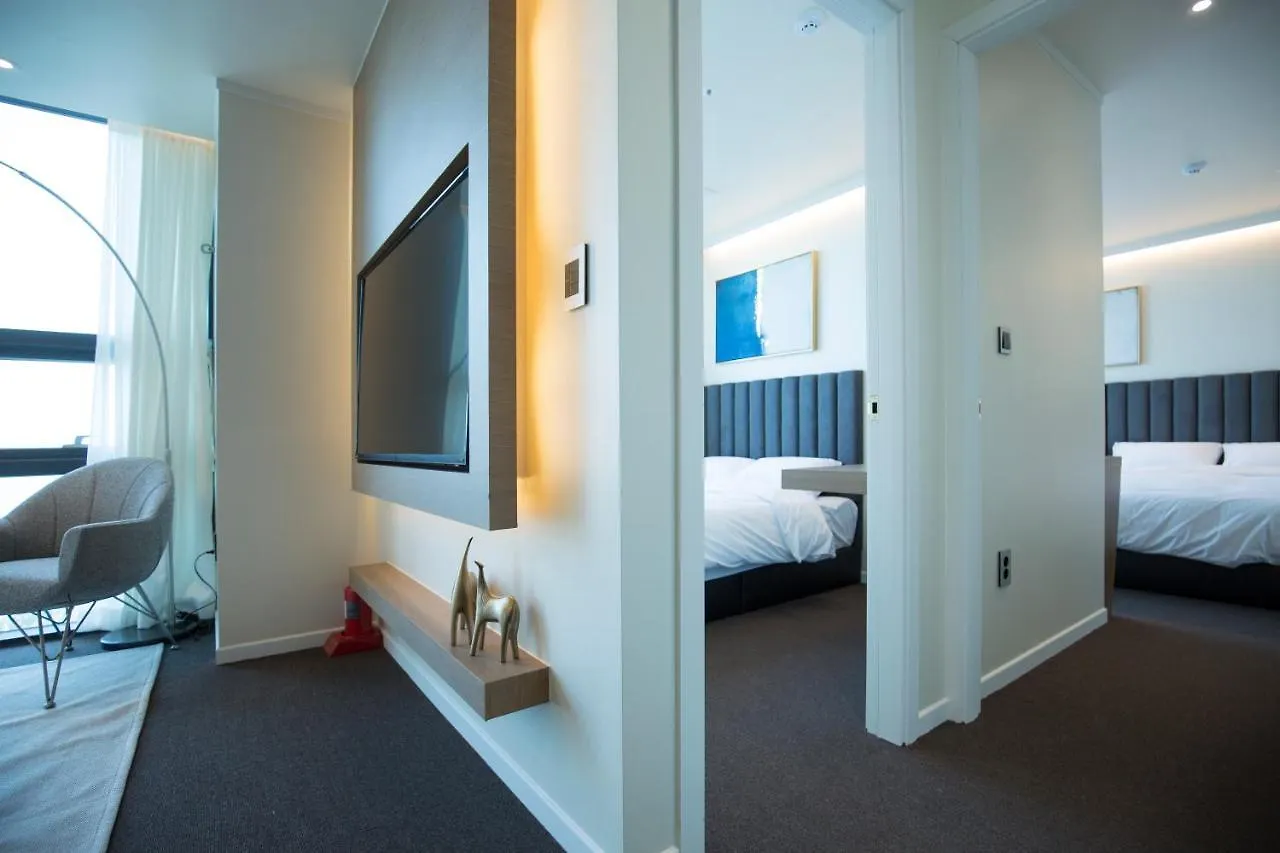 Uh Suite The Haeundae Busan